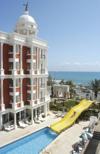 ANTIQUE ROMAN PALACE 4*   