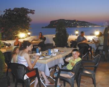 ANTIQUE ROMAN PALACE 4*   