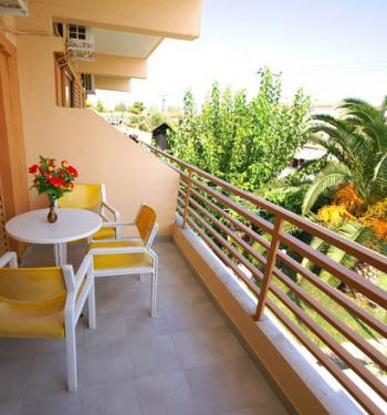 DIONYSOS INN HOTEL 3*   