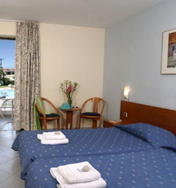DIONYSOS INN HOTEL 3*   